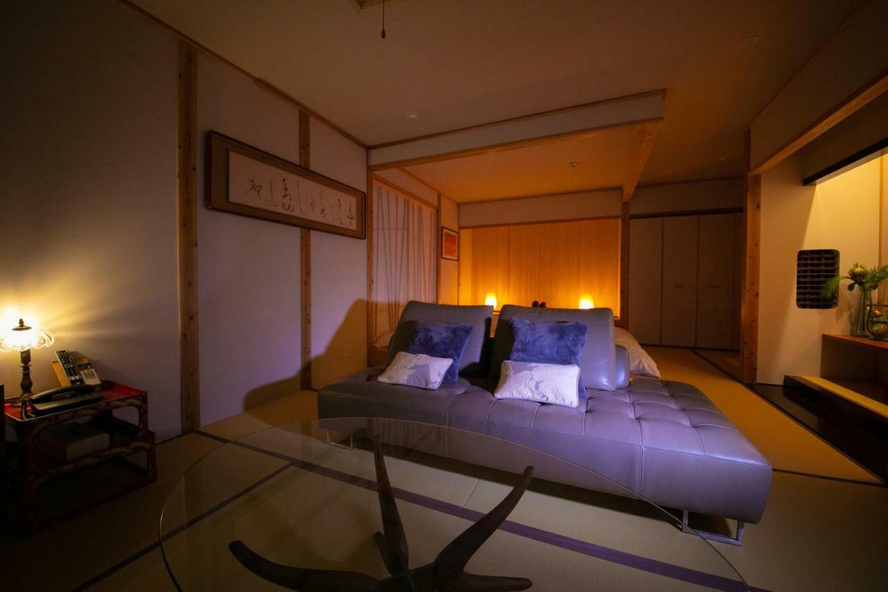 Отель Oyado Den Rikyu Юфу Экстерьер фото